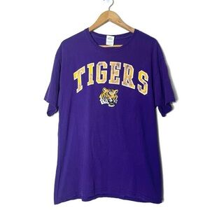 LSU Tigers Distressed Gildan Tag Graphic T-shirt Unisex Size Large